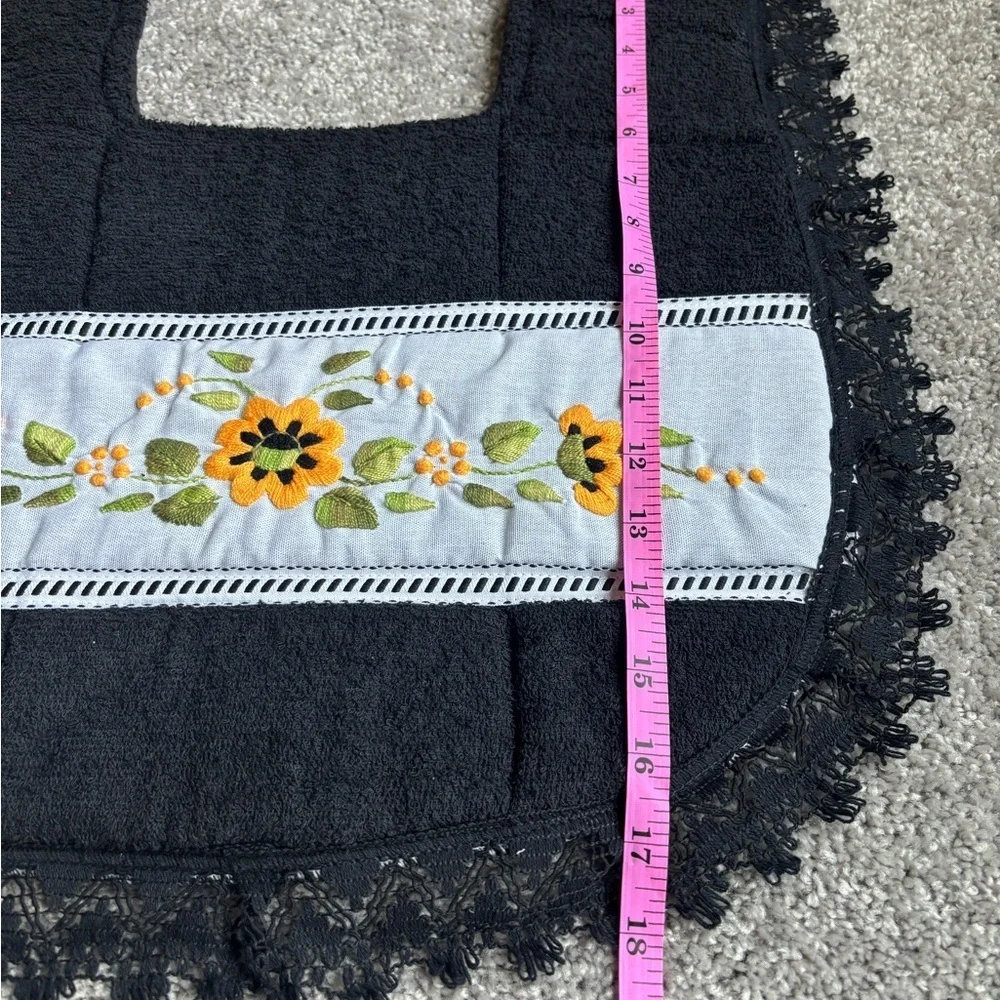 Black Quilted Bathroom Set with Floral Embroidery
